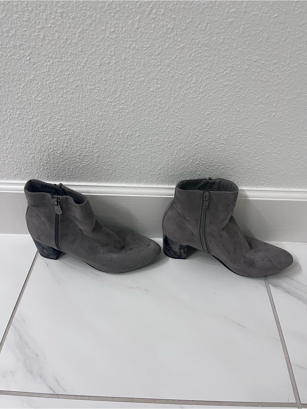 Bandolino Gray Suede Ankle Booties with Side Zip
